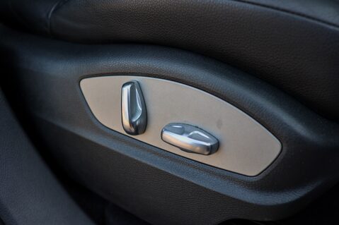 Porsche Cayenne 3.0D V6 TIPTRONIC 18