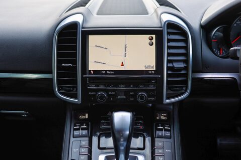 Porsche Cayenne 3.0D V6 TIPTRONIC 21