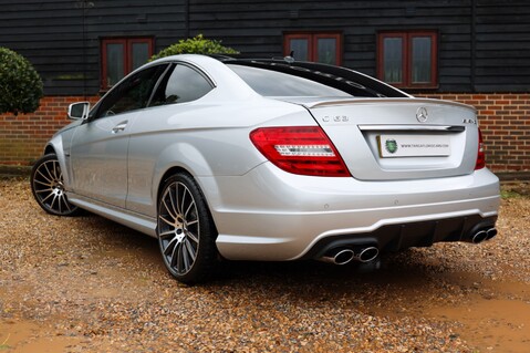 Mercedes-Benz C Class C63 AMG 6.3 V8 2