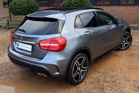 Mercedes-Benz GLA Class GLA200D 2.1 AMG LINE PREMIUM PLUS 51