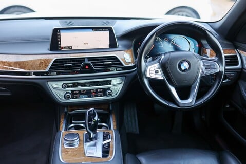 BMW 7 Series 730D 3.0 M SPORT 3