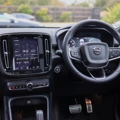 Volvo XC40 1.5 RECHARGE T5 R-DESIGN 1