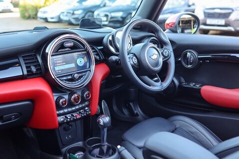 Mini Convertible JOHN COOPER WORKS 2.0 MANUAL 3