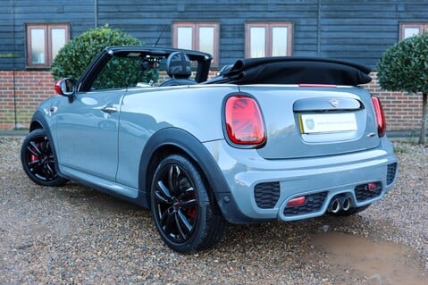 Mini Convertible JOHN COOPER WORKS 2.0 MANUAL 2