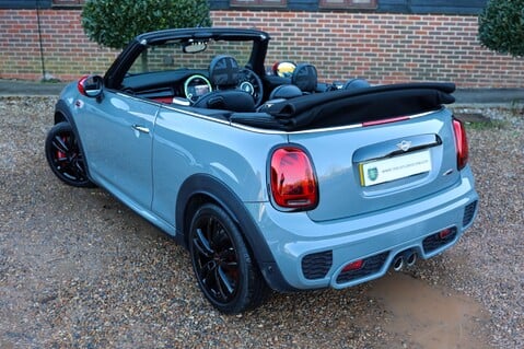 Mini Convertible JOHN COOPER WORKS 2.0 MANUAL 52