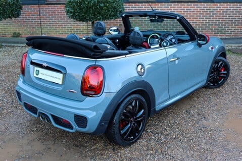 Mini Convertible JOHN COOPER WORKS 2.0 MANUAL 58