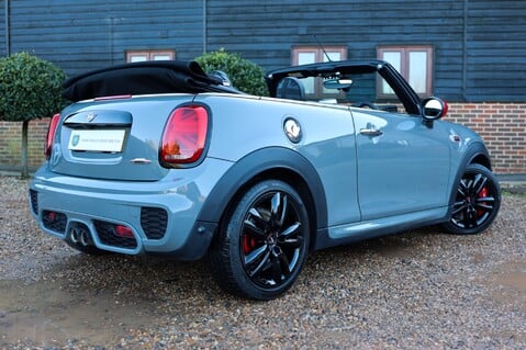 Mini Convertible JOHN COOPER WORKS 2.0 MANUAL 59