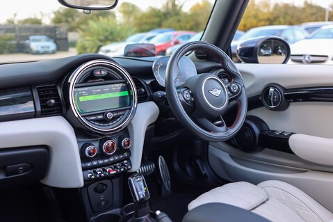 Mini Convertible JOHN COOPER WORKS 2.0 AUTOMATIC 4