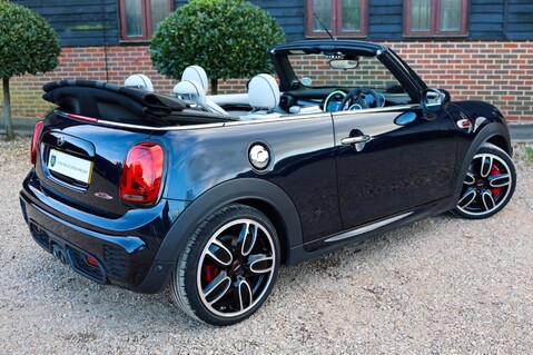 Mini Convertible JOHN COOPER WORKS 2.0 AUTOMATIC 8