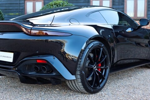 Aston Martin Vantage V8 4.0 64