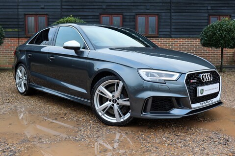 Audi RS3 2.5 QUATTRO S-Tronic 44