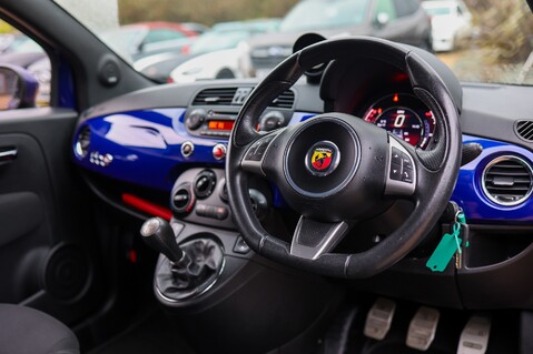 Abarth 595C 1.4 T-Jet Cabriolet 4