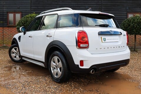 Mini Countryman 1.5 COOPER CLASSIC AUTO 2