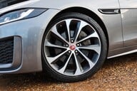 Jaguar XE R-DYNAMIC 2.0 SE 54