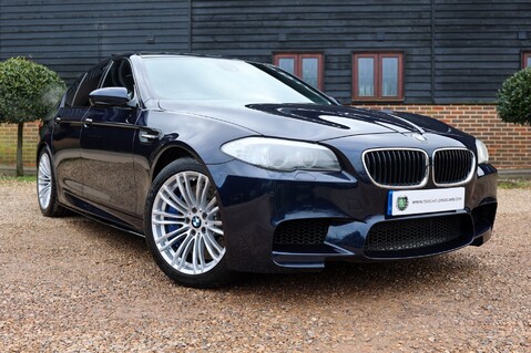 BMW M5 4.4 V8 60