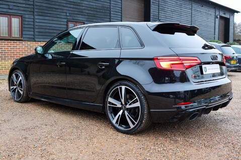 Audi RS3 2.5 TFSI QUATTRO S-TRONIC AUDI SPORT EDITION 77