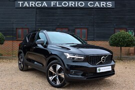 Volvo XC40 1.5 RECHARGE T5 R-DESIGN