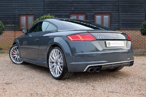 Audi TTS 2.0 TFSI QUATTRO S-STRONIC 2