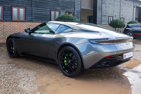 Aston Martin DB11 AMR 5.2 V12 64