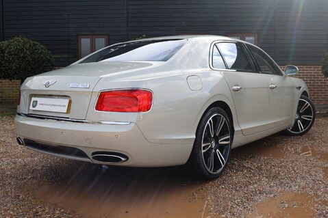 Bentley Flying Spur 6.0 W12 TWIN TURBO 90