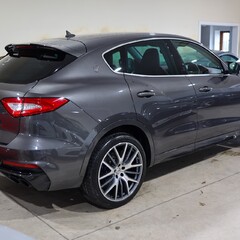 Maserati Levante V8 TROFEO 2