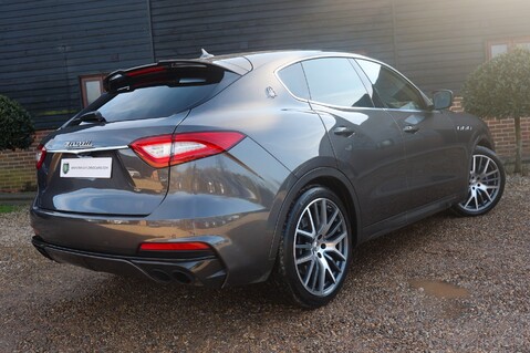 Maserati Levante 3.8 V8 TROFEO 65