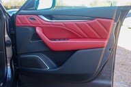 Maserati Levante 3.8 V8 TROFEO 29
