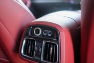 Maserati Levante 3.8 V8 TROFEO 27
