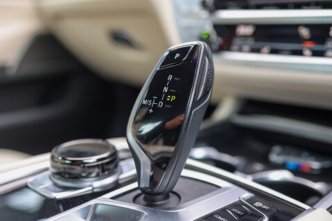 BMW 7 Series 740D XDRIVE 3.0 M SPORT 34