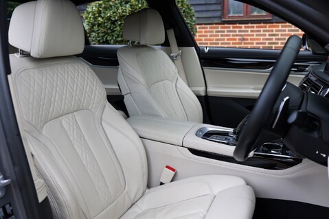 BMW 7 Series 740D XDRIVE 3.0 M SPORT 15