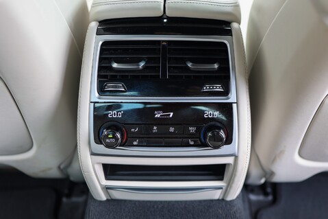 BMW 7 Series 740D XDRIVE 3.0 M SPORT 56