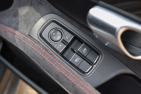 Porsche 718 Cayman GTS 2.5T PDK 19