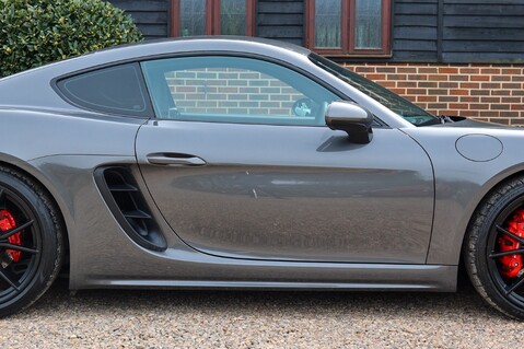 Porsche 718 Cayman GTS 2.5T PDK 34