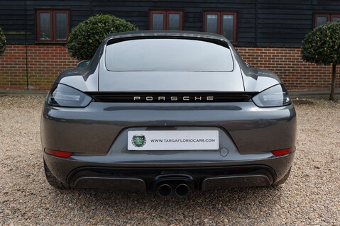 Porsche 718 Cayman GTS 2.5T PDK 8