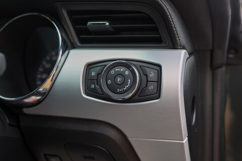 Ford Mustang GT 5.0 V8 MANUAL 25