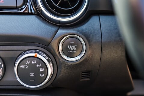 Fiat 124 Spider 1.4 MULTIAIR LUSSO PLUS 29
