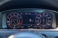 Volkswagen Golf R 2.0 TSI DSG 25