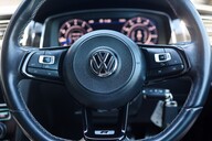 Volkswagen Golf R 2.0 TSI DSG 26