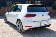 Volkswagen Golf R 2.0 TSI DSG 57