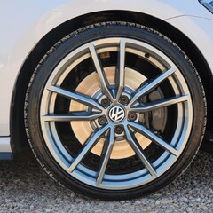 Volkswagen Golf R 2.0 TSI DSG 2