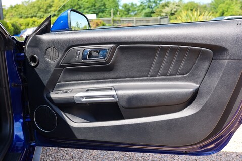 Ford Mustang 2.3 ECOBOOST MANUAL 23
