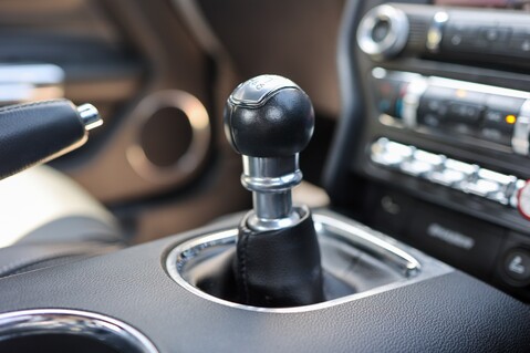 Ford Mustang 2.3 ECOBOOST MANUAL 21
