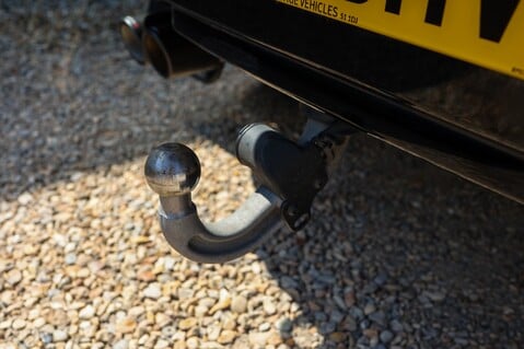 Land Rover Defender 110 X 3.0 MHEV URBAN 38