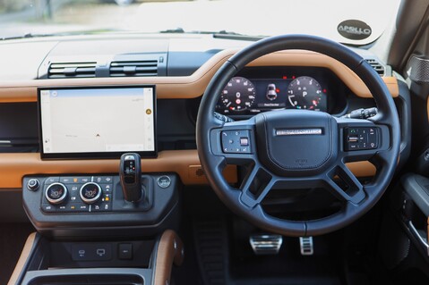 Land Rover Defender 110 X 3.0 MHEV URBAN 3
