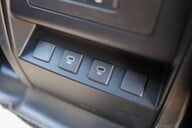 Land Rover Defender 110 X 3.0 MHEV URBAN 43