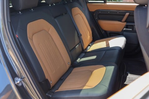 Land Rover Defender 110 X 3.0 MHEV URBAN 48