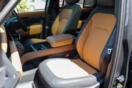 Land Rover Defender 110 X 3.0 MHEV URBAN 19