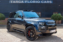 Land Rover Defender 110 X 3.0 MHEV URBAN