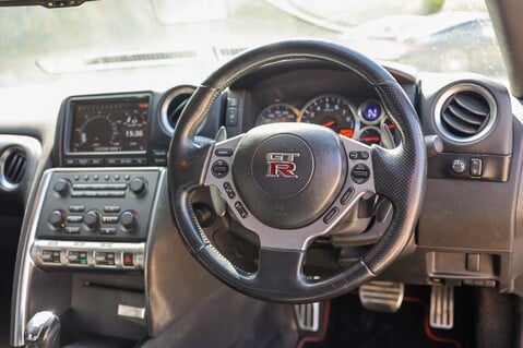 Nissan GT-R 3.8 V6 PREMIUM EDITION LITCHFIELD STAGE ONE 29