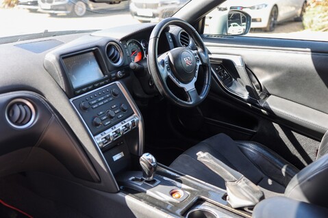 Nissan GT-R 3.8 V6 PREMIUM EDITION LITCHFIELD STAGE ONE 3